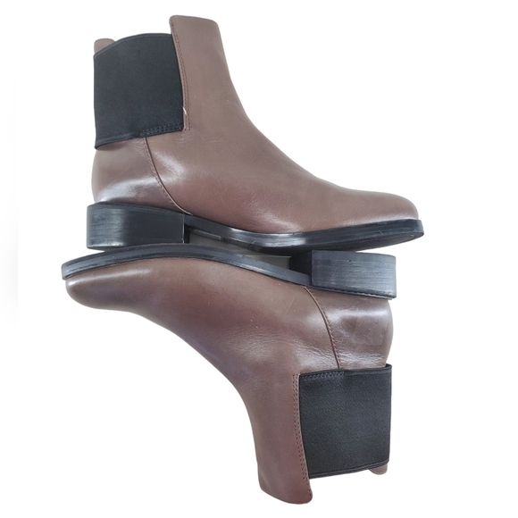 Clarks Narrative Marquette Wish Chelsea Boots Ankle Womens 8.5 M Taupe Leather - Picture 8 of 14